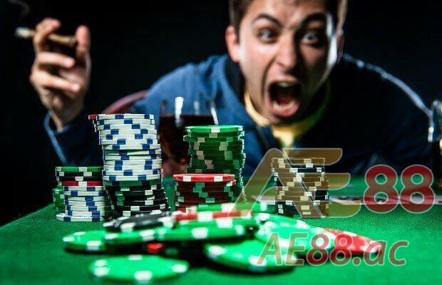 Rake ảnh hưởng thế nào đến người chơi và nhà cái trong game Poker?